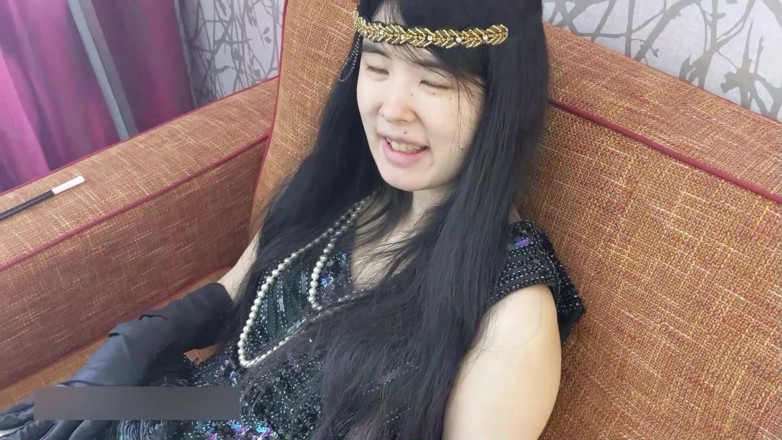 PornoJuice: Femme Flapper Lickfest переглянуто в головних ролях Мадлен Роуз і Олександрії Ву