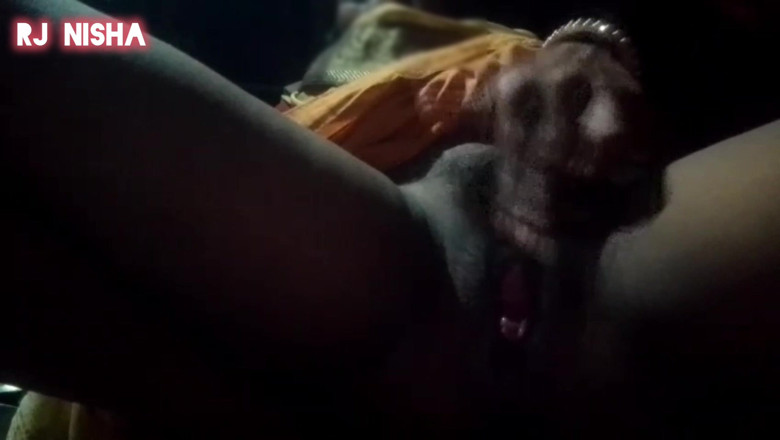 RJ NISHA: Rj Nisha, bhabhi desi, se masturbe, bhabhi indienne