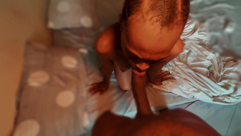 BongoXXX: Religiös Nutjob suger sperma ut
