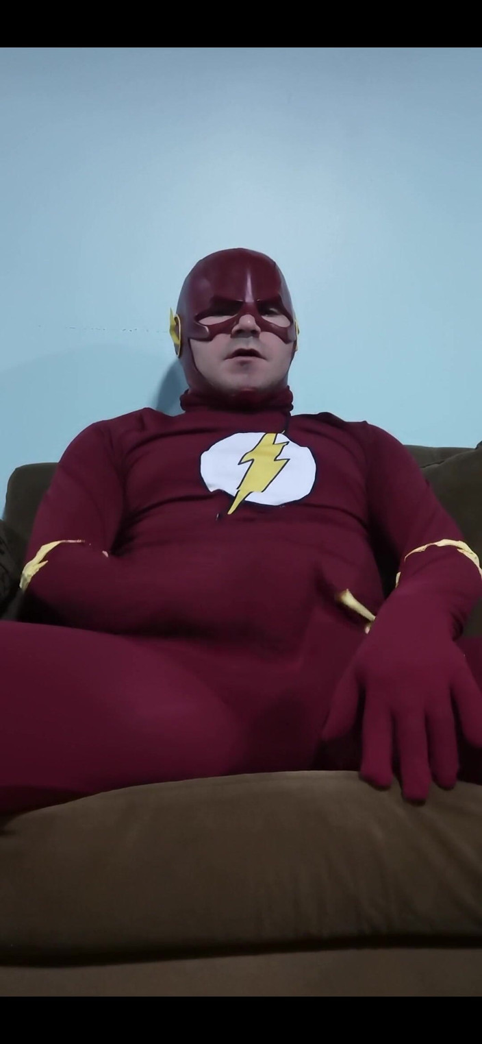 Rokkuman: Flash Cosplay masturbează