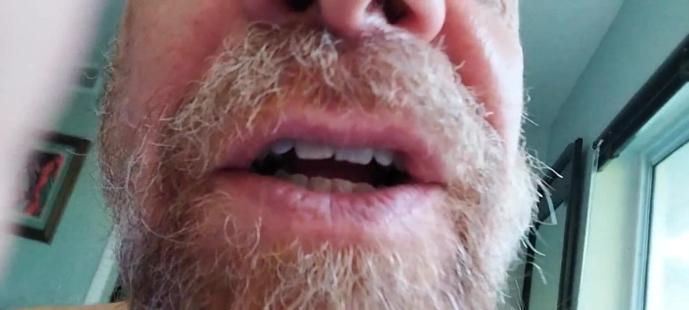 Hairyartist: Ik maak je mijn kleine speeltje voor mijn vermaak