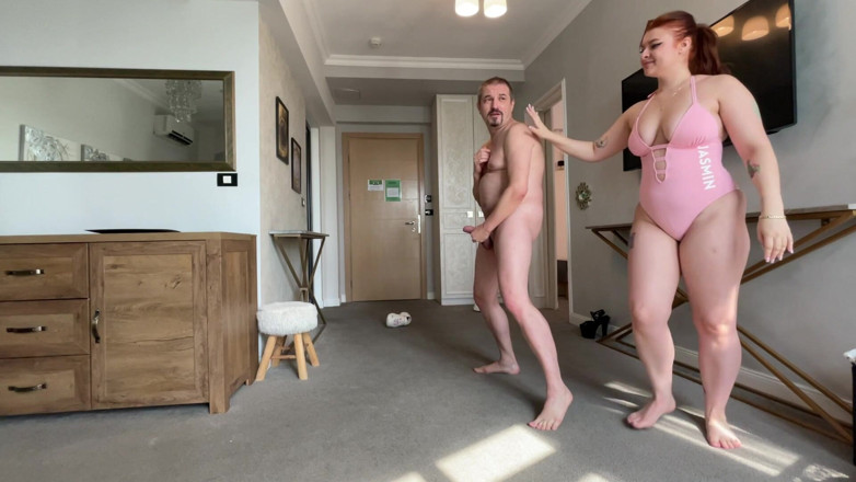 Anna Bambi: Slave Gets His Balls Busted by Jealous Domme