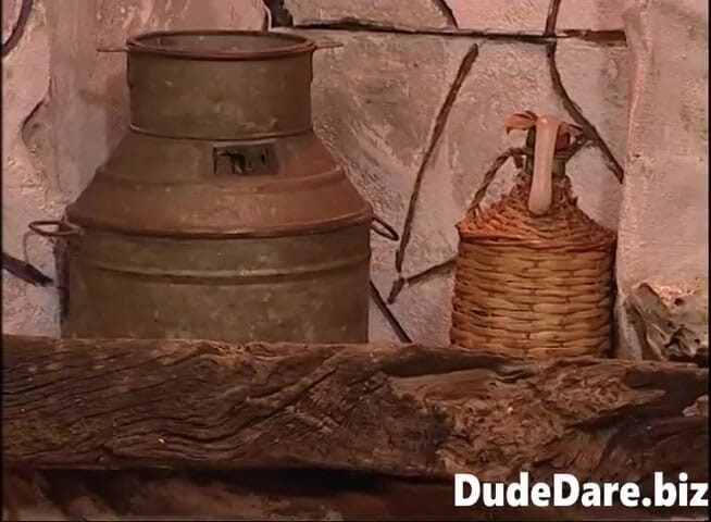 DudeDare: Ganska undergiven mage grov gay bondage sex