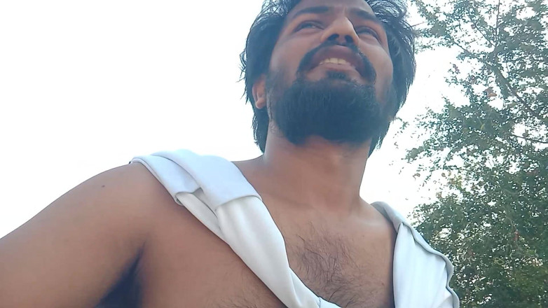 KUMBHA MANOJ KUMAR: Xhard Star Indien-uppdatering - skogsområde på privat ö