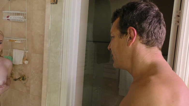 Get Your Fix: Onverwachte creampie door stiefvader