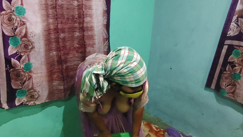 Gulaab: Nach dem duschen sex mit sari und sie liebt es
