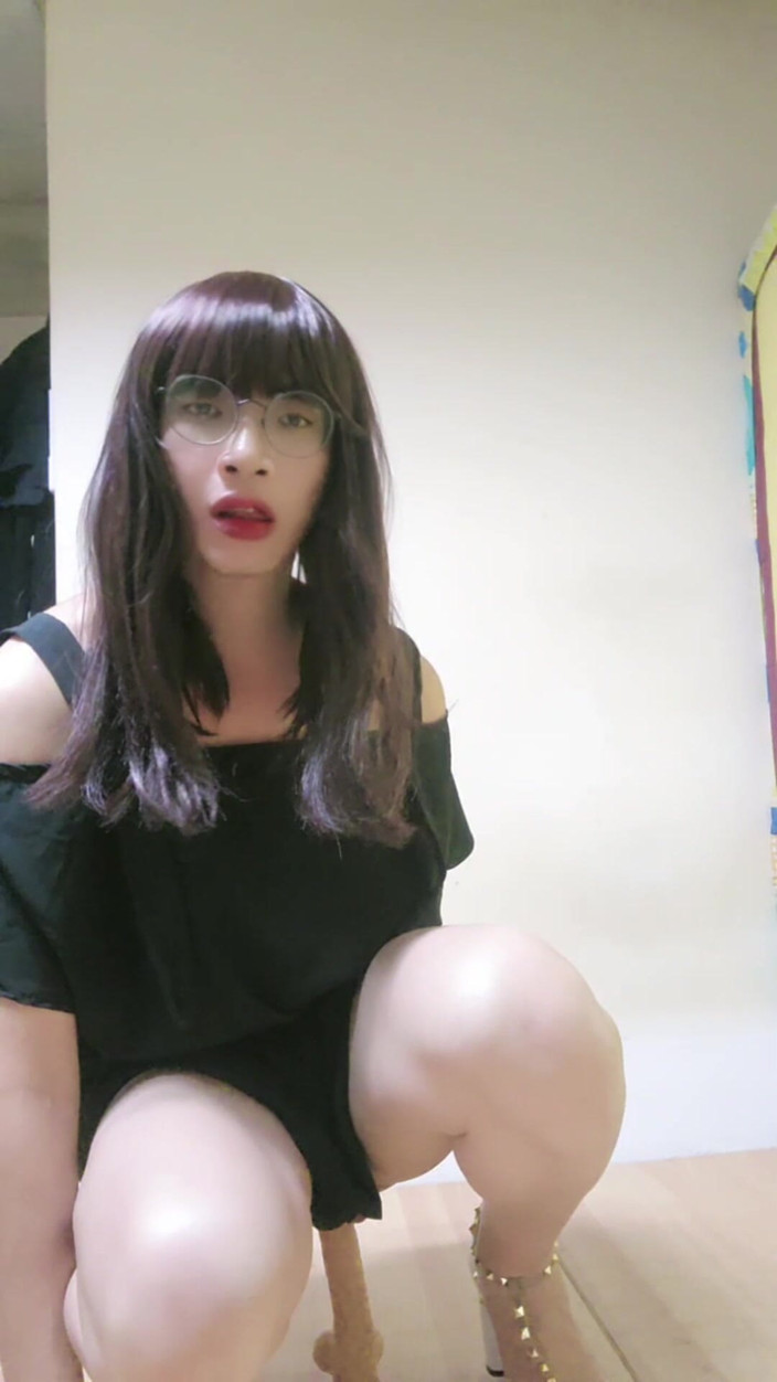 Taiwancdgirl: Shemale Ting Xuan đi giày cao gót gợi cảm và tự địt...