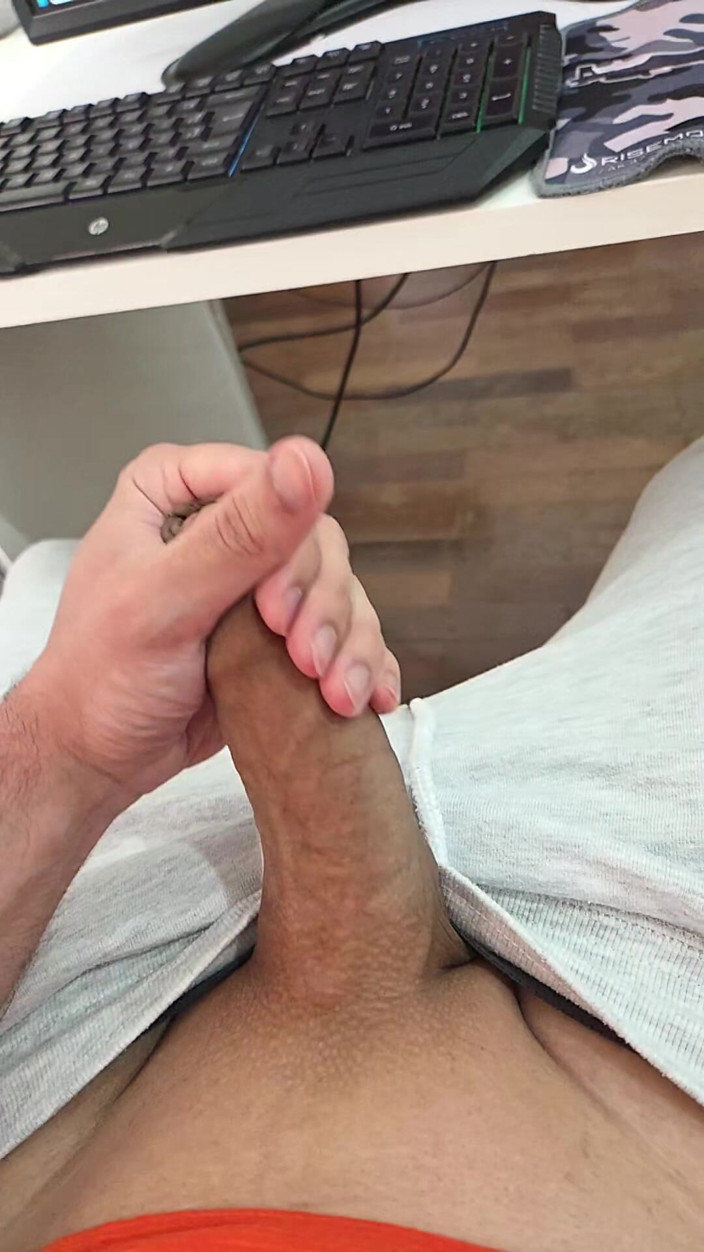 Lkdick8: Mon gros pénis au ralenti
