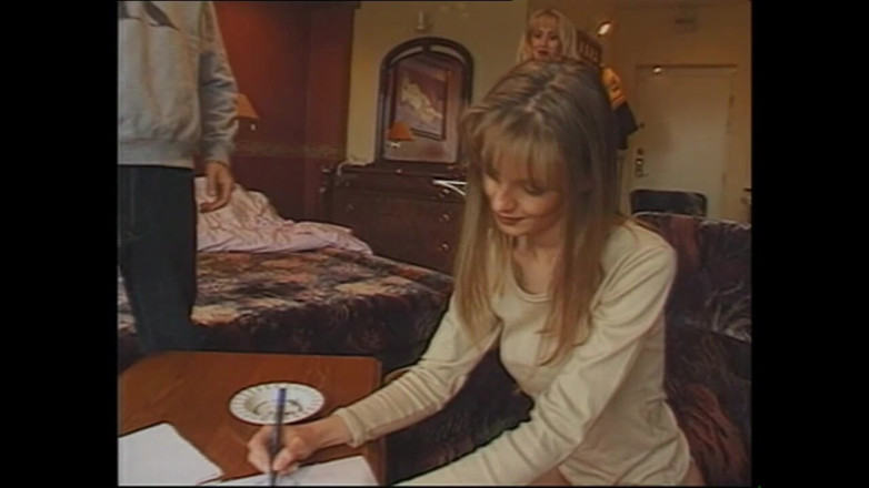 PURZEL TV - our best full movie: Des salopes allemandes se font baiser 