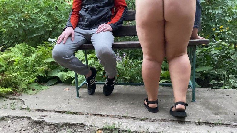 OurFetishLife: Une belle-mère connaît le fétiche préféré de son beau-fils