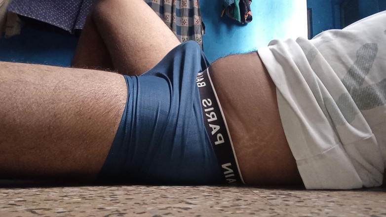 Fucking my wife: Masterbasi kontol gay desi dengan kondom