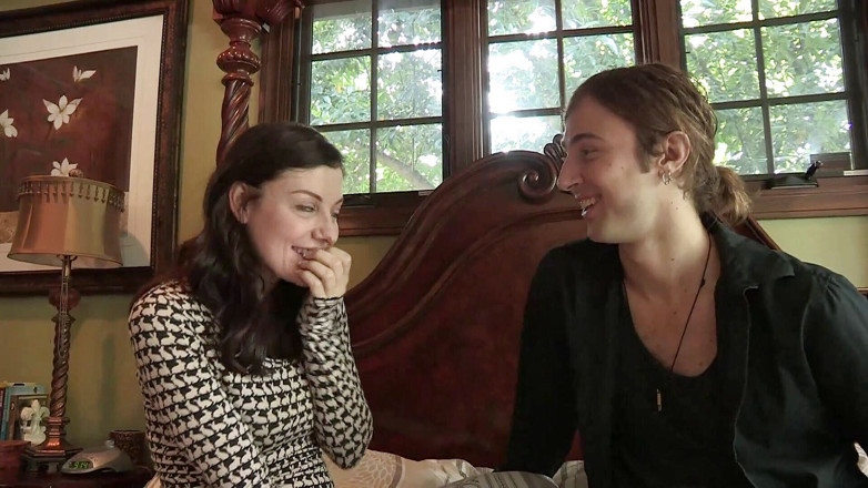 Young Sinner: Lia Lor se fait baiser avec goût par un mec...