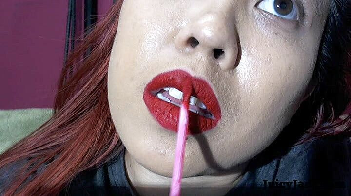 JasmineJade: Débil para mis labios rojos