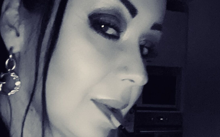 BambiAmbita: Bambiambita seksi bir hikaye anlatmak istiyor