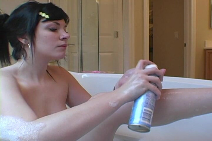 Solo Dream Babes: Solo-traumschätzchen Andi in der wanne