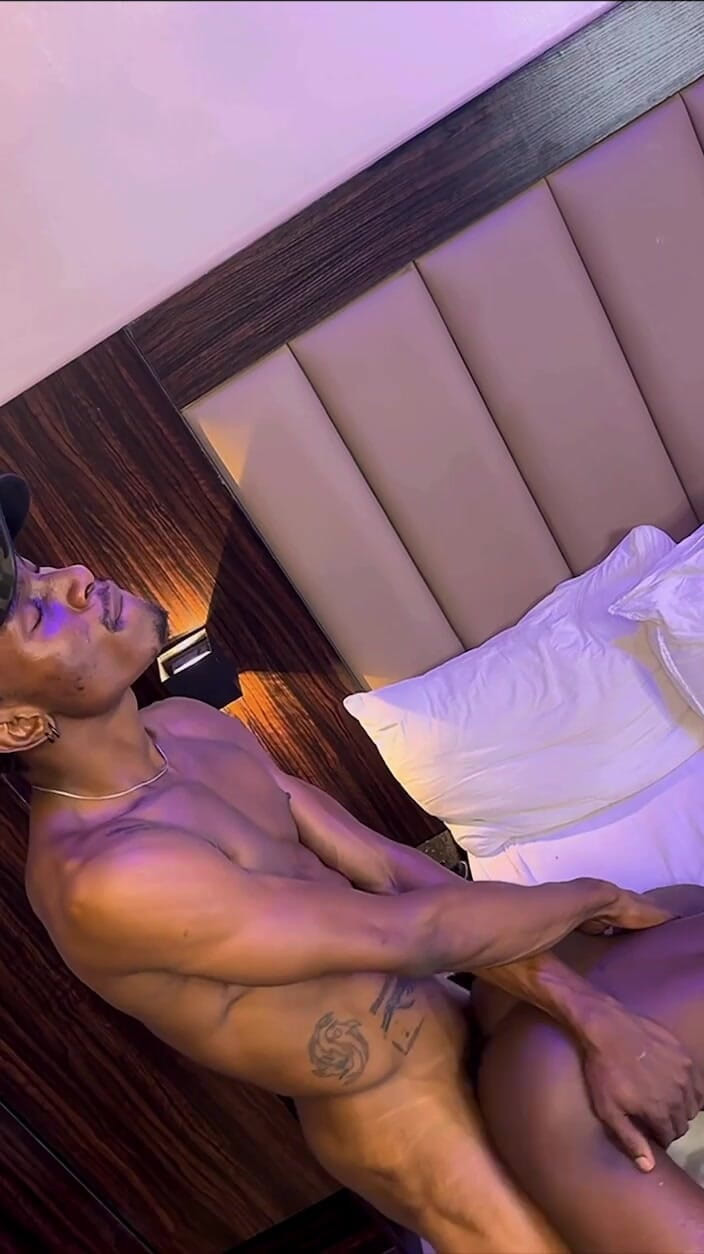 Stilesbhalifa1: Svart thug bete för kåta femboy: V