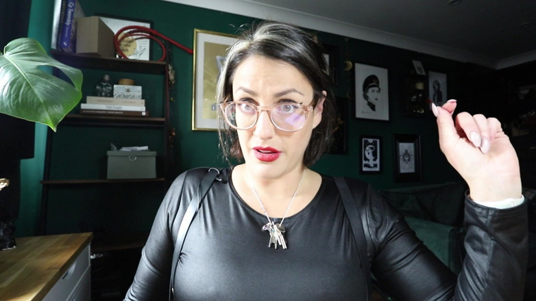 Countess diamond: The Dominatrix Next Door