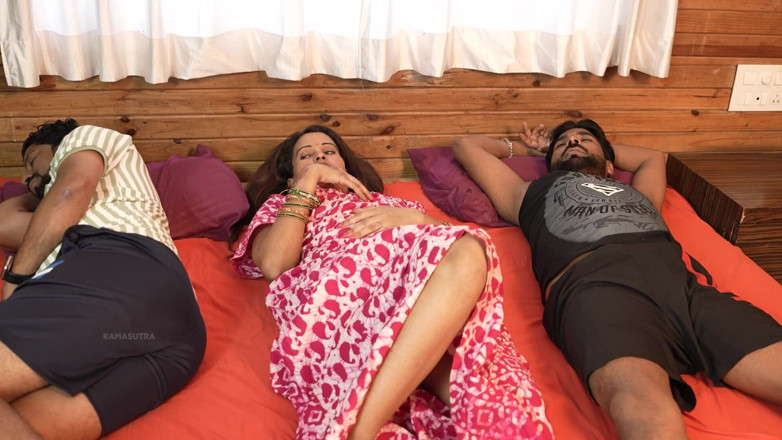 Kamasutra61: Hot Indian Desi New Couple Hard Sex in the Room