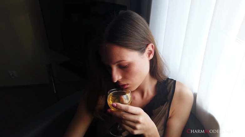 CharmModels: Moulin Ora v Mém Boudoir s průhledným spodním prádlem