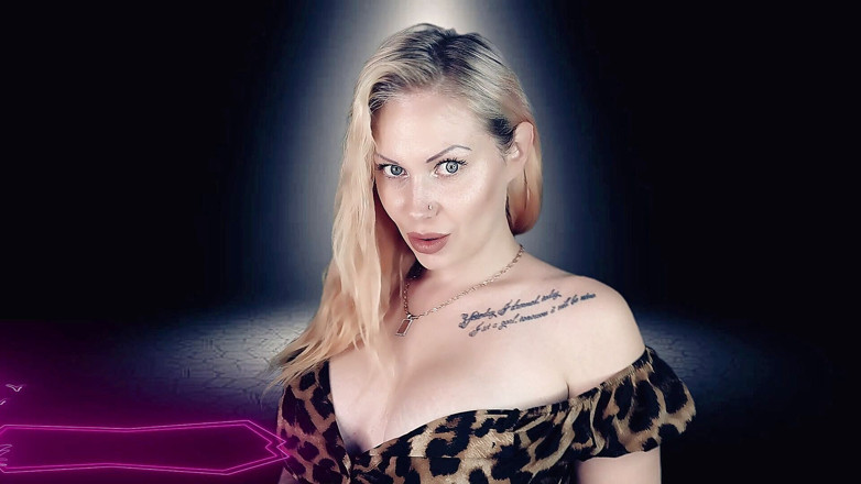 Goddess Misha Goldy: Ich werde deine Finanzen mitführen, während ich rauche!