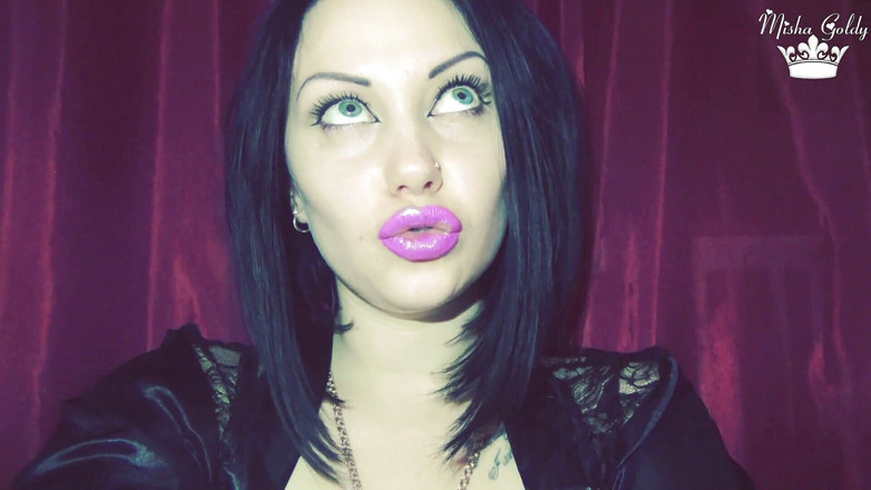 Goddess Misha Goldy: Фіолетові глянцеві губи