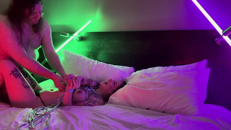 Lady Lazarus: Blowjob dengan Harrison Mark
