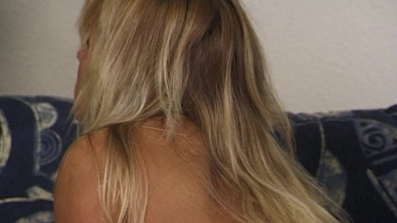 VintageXMovies: Blond MILF i underkläder fingrade och knullade hårt