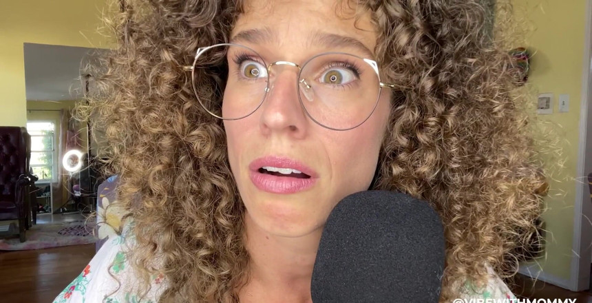VibeWithMommy: Un divertido video de rol de Asmr que me gusta...