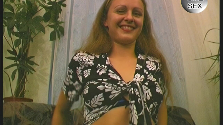 Vintage Fetish: Loira gata com dedos na buceta apertada até orgasmo explosivo