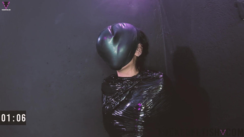 Fucked fetish: HD moni lee mummification breath pertama kali mainin tas renang