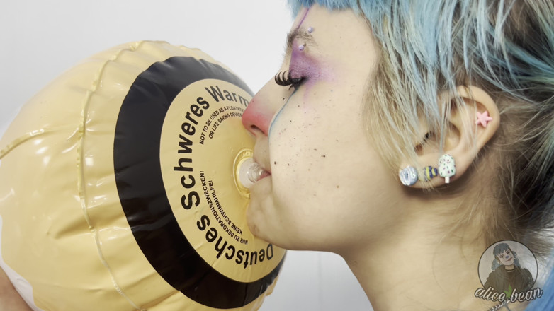 Alice Bean: Gonflable géant, partie 2