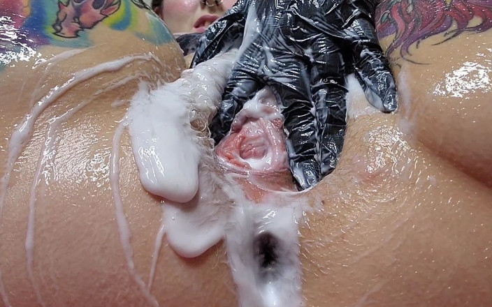 Animer gamer girl: Chatte uniquement, chainegg, warmup + fisting à main nue / latexglove