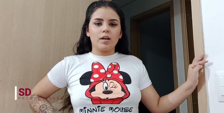 MelanieCaceres: Meine stiefmutter hilft mir bei einem handjob