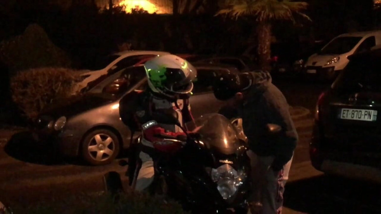 HUMLIATION AND SPANKING PORN: Umiliazione in hotel con un motociclista con abiti fetish