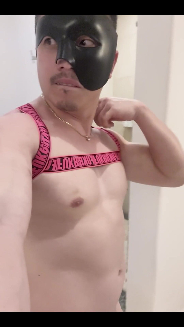 Barenakedmuscles: Escena de la ducha