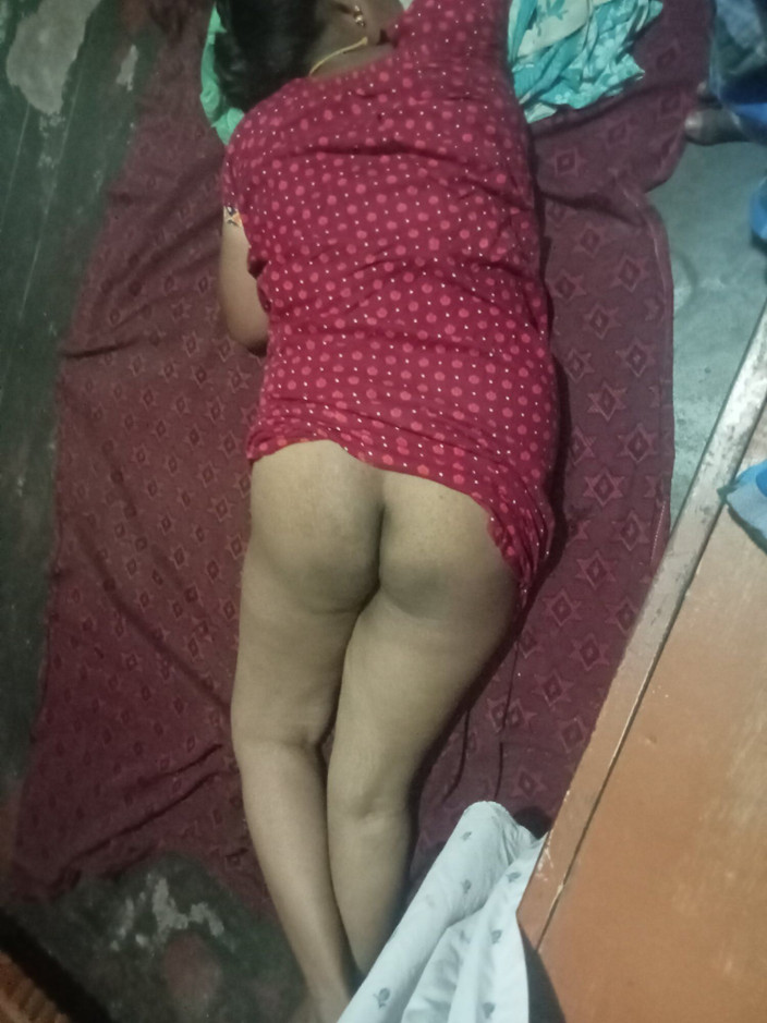 Priyanka314: India tía muy duro en la espalda folla en casa