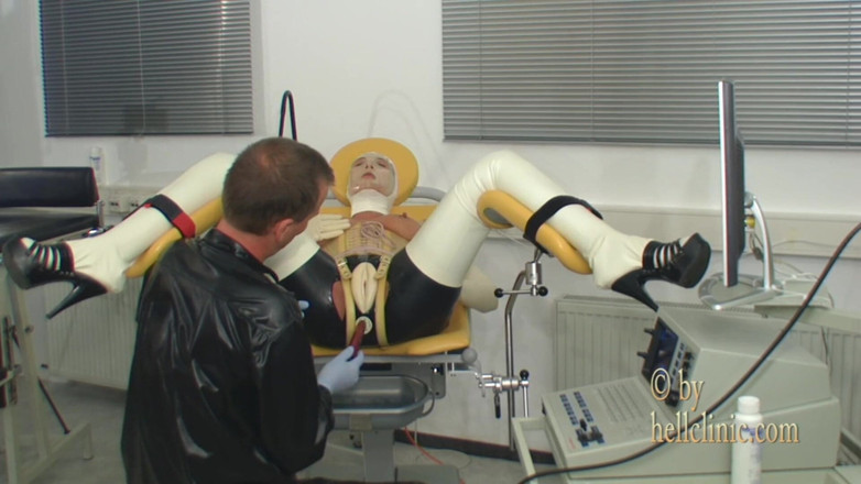 Rubber & Clinic Studio - 1ATOYS: Дивні екзаменаційні ігри, повні в гумі