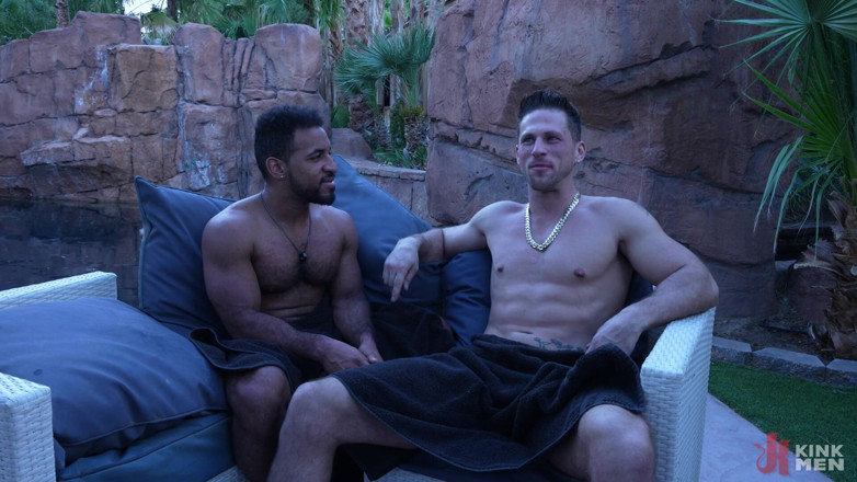 Taken rough: Adventure Oasis Roman Todd und Rodrigo Amore