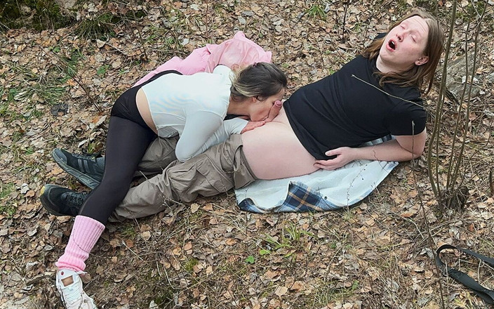 WhoresInPublic: Busty Flexi Dziewczyna zostaje zerżnięta na zewnątrz