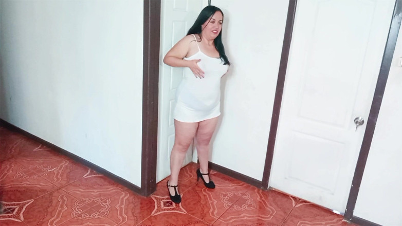 Kellyhotstepmom: Aşkım, beyaz giyinmiş halimi beğendin mi?
