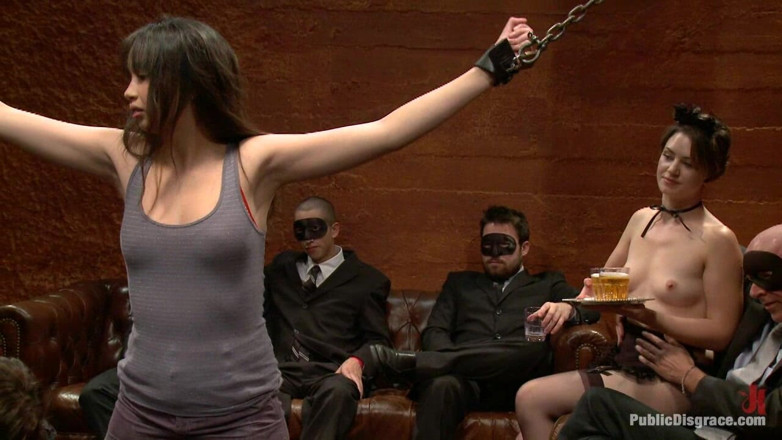 Public Disgrace by Kink: Саша Юнг - майже незаймана