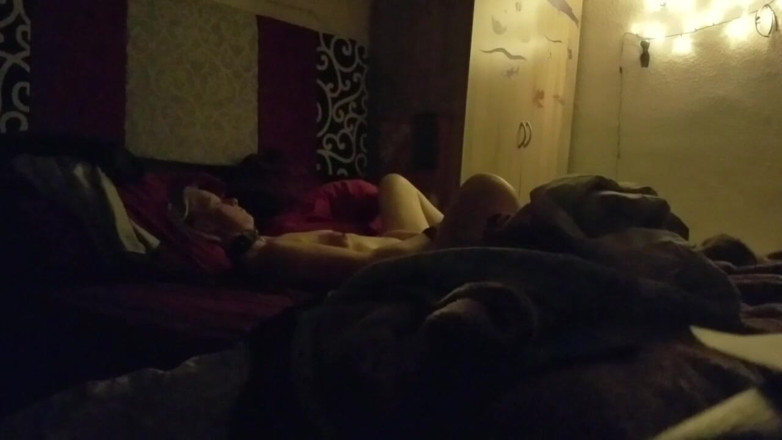 KittieNoOne: J’étais un esclave pour lui cette nuit