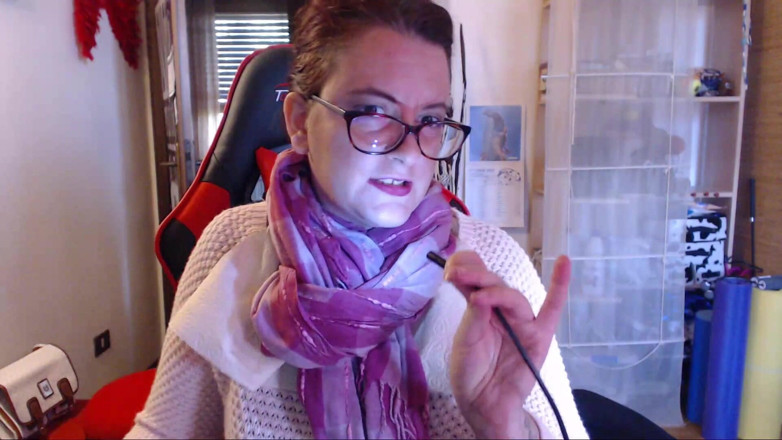 Nicoletta Embassi: Fétiche de dévore dans ma bouche