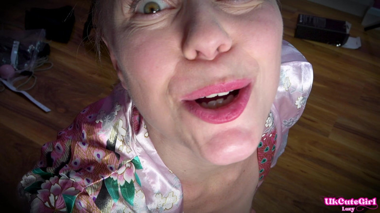 UKCuteGirl Lucy Lauren: Le petit dentiste minuscule a le goût du bacon avalé...