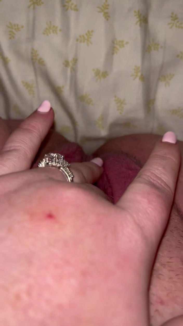 His hot wife: Гаряча дружина розсунула пизду