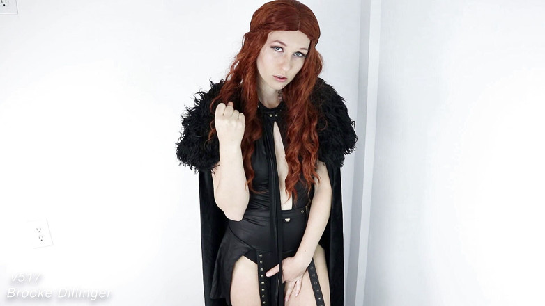 Brooke Dillinger: Sansa Stark menangkapmu melihat JOI