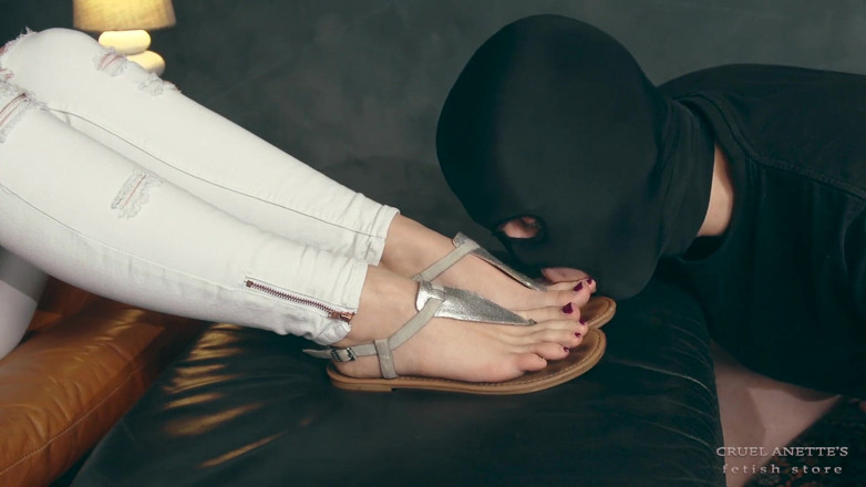 Cruel Anettes fetish world: 샌들 클리너