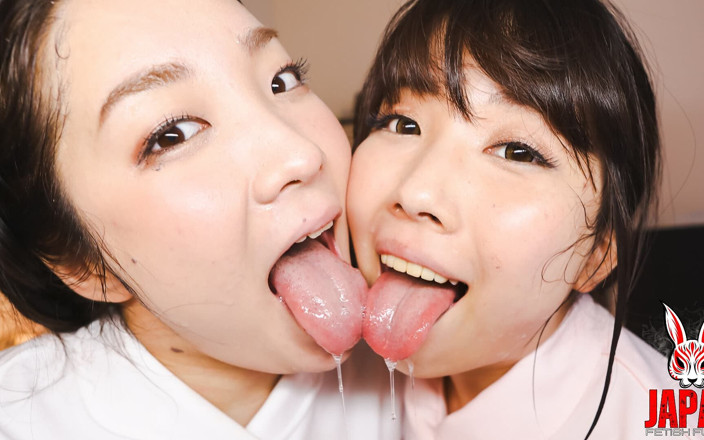 Japan Fetish Fusion: Nina et Kurumi - jeu pervers tardif à la station de soins...