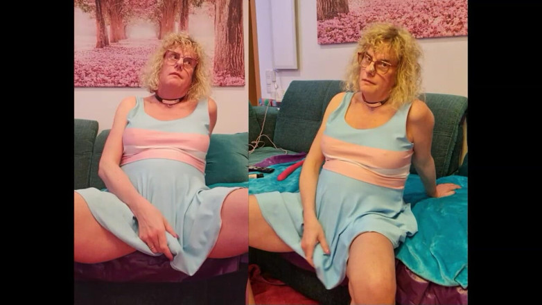 TSLillySophie: Tgirl Anna pokazuje swoją ciężką dziewczynę i jej duży cycek ......
