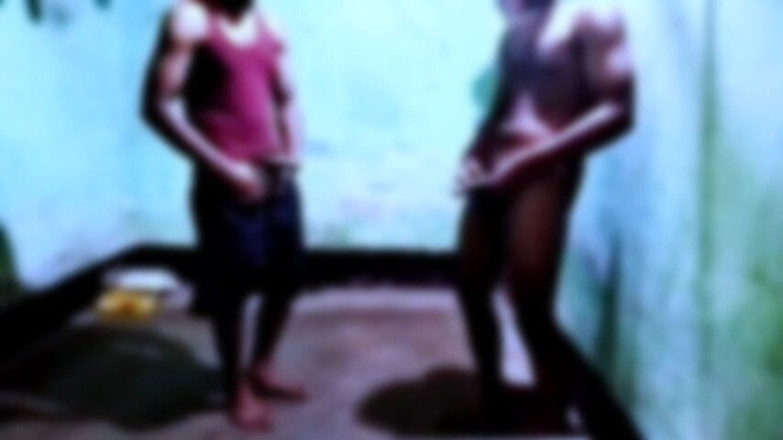 Desi Tits: Nachbars stiefvater, twink-junge fickt titten, schwule reality-sexgeschichten